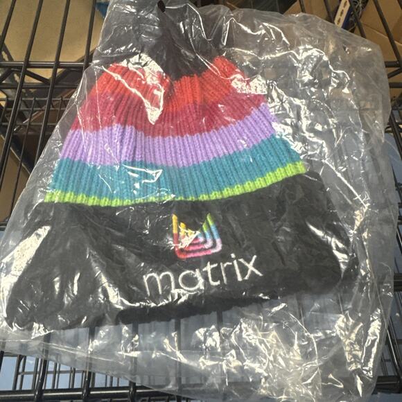 Matrix Black and Striped Pom Beanie Hat Pom New in Package - Picture 1 of 2